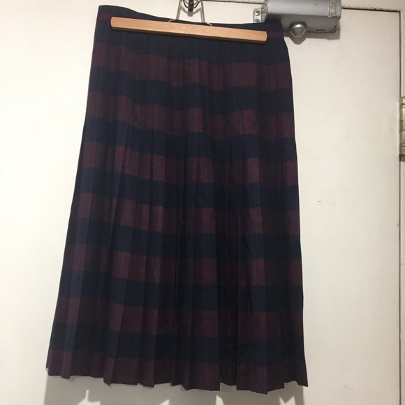 VINTAGE CORINA PLEATED PLAID SKIRTS SIZE 12 - Picture 2 of 8